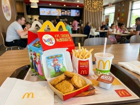 McDonald's 4 Piece Chicken McNuggets Happy Meal